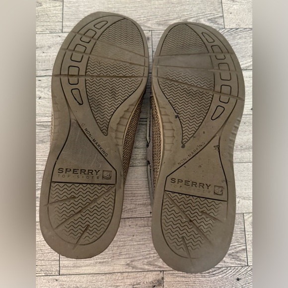 Women’s Sperry Silver/Gray Shimmer Boat Shoes - Picture 4 of 9